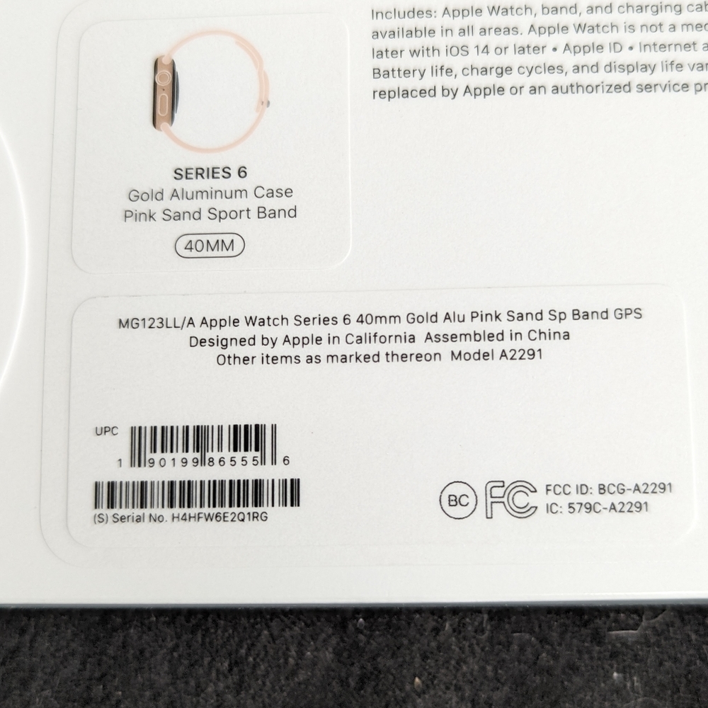 NEW Apple series 6 watch